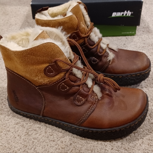 Earth Igloo Leather Sandstone Eclipse Lace Up with box Women's Size 7.5B - Picture 2 of 11